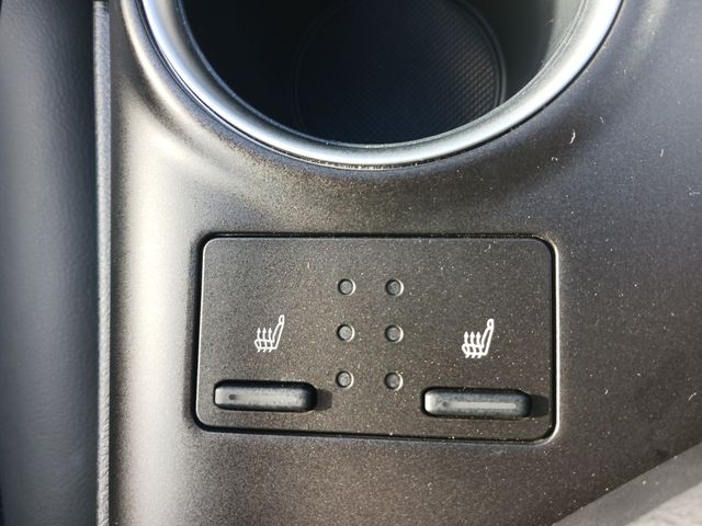 Toyota CAMRY HYBRID 2022-06 187720-21