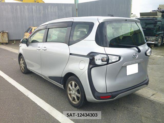 Toyota SIENTA 2018-02 386042-1