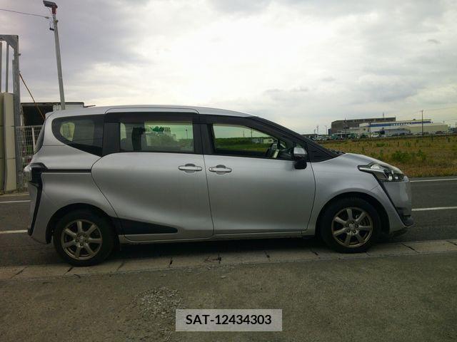 Toyota SIENTA 2018-02 386042-7