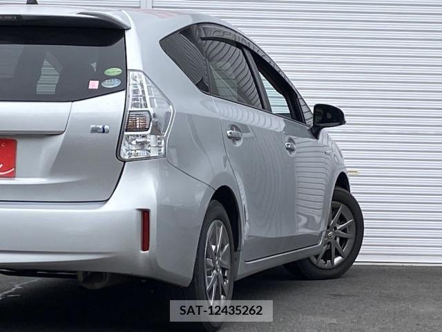 Toyota PRIUS ALPHA 2013-09 366772-16