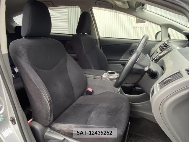 Toyota PRIUS ALPHA 2013-09 366772-22