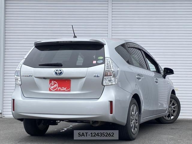 Toyota PRIUS ALPHA 2013-09 366772-6