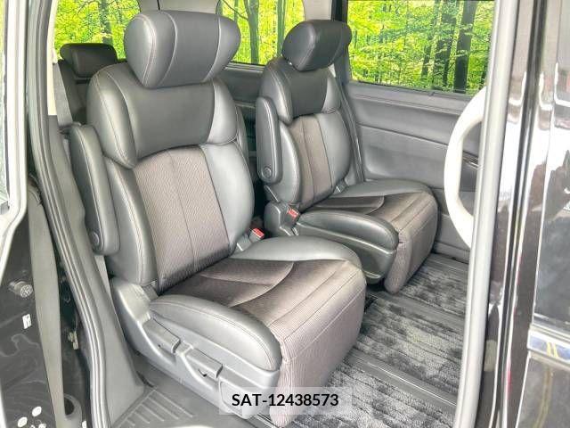 Nissan ELGRAND 2018-10 316304-11