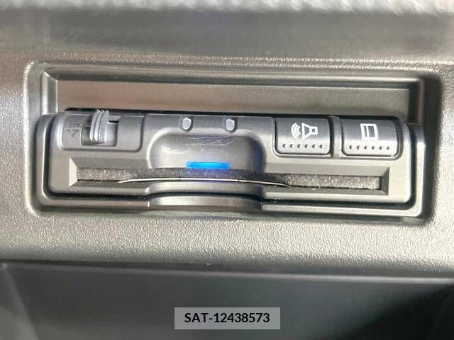 Nissan ELGRAND 2018-10 316304-5