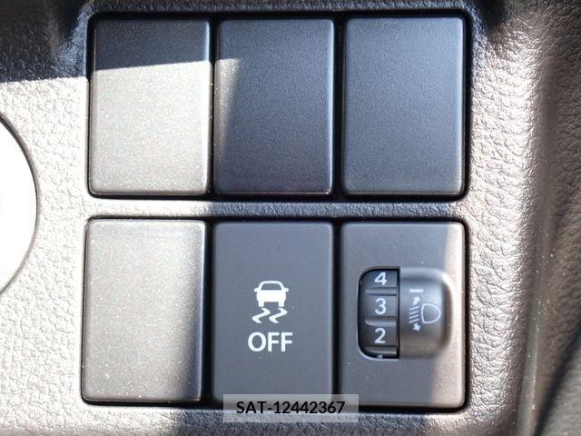 Suzuki ALTO 2017-05 355753-5