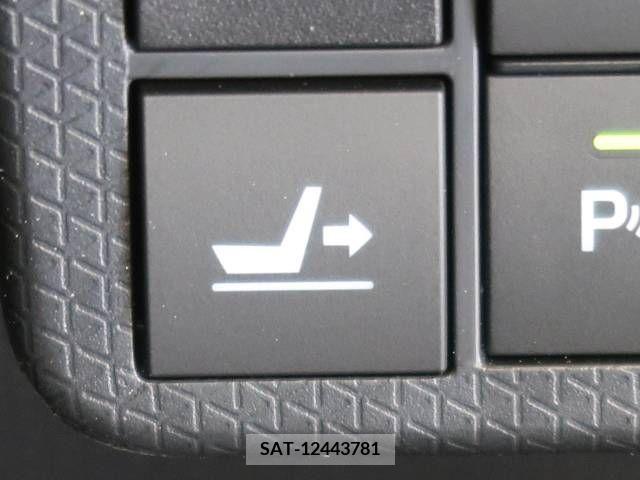 Daihatsu TANTO CUSTOM 2019-08 217713-7