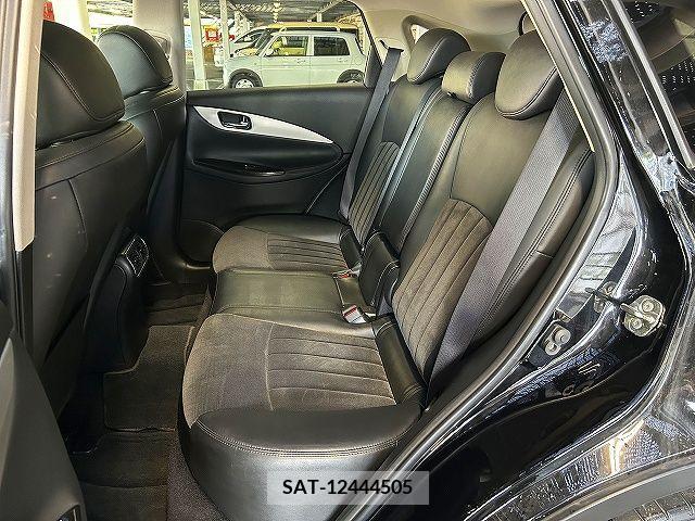 Nissan SKYLINE CROSSOVER 2012-05 306077-12