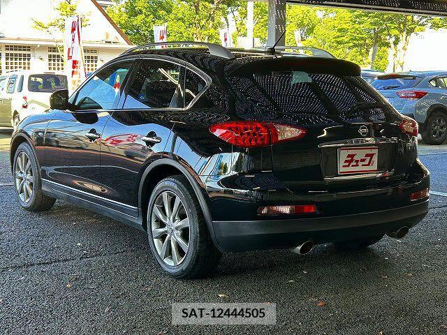 Nissan SKYLINE CROSSOVER 2012-05 306077-8