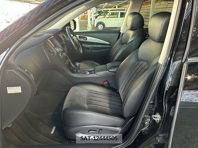 Nissan SKYLINE CROSSOVER 2012-05 306077-18