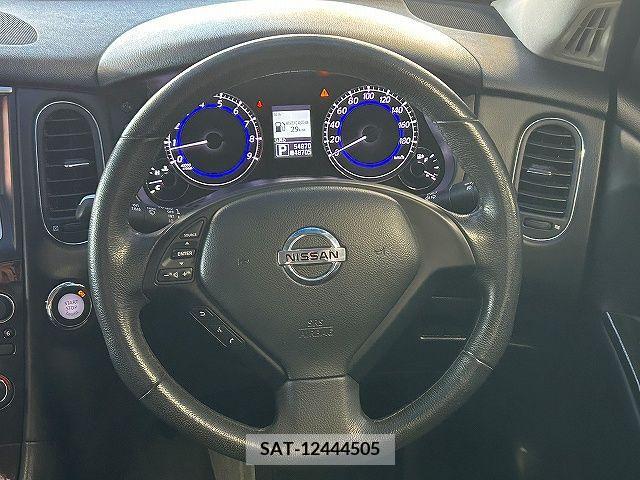 Nissan SKYLINE CROSSOVER 2012-05 306077-13