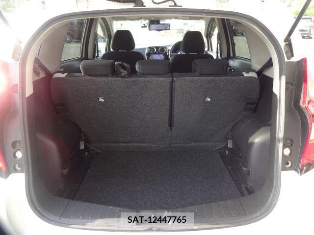 Nissan NOTE 2017-05 279888-5