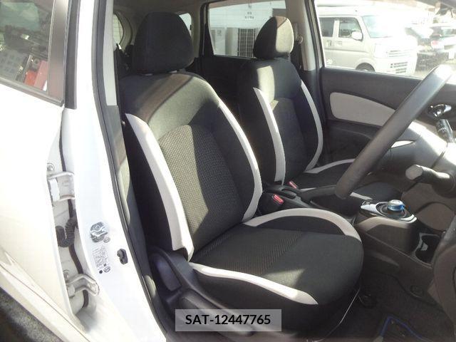 Nissan NOTE 2017-05 279888-6