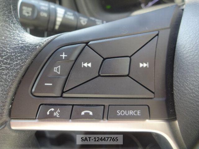 Nissan NOTE 2017-05 279888-21