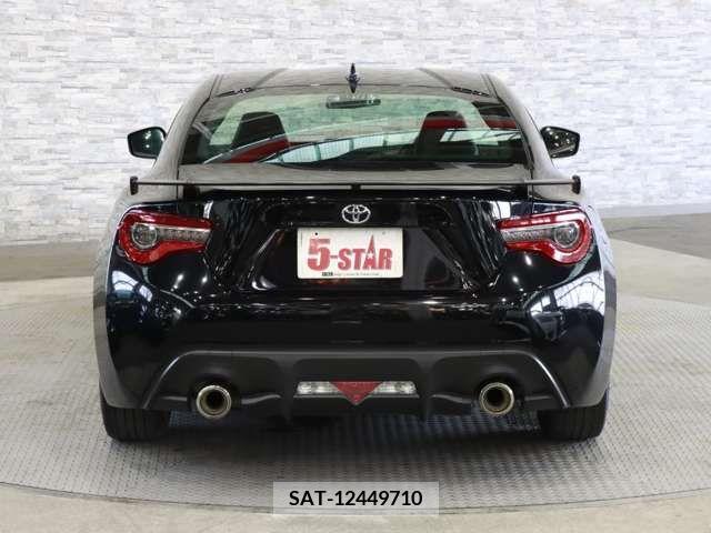 Toyota 86 2021-01 388916-12