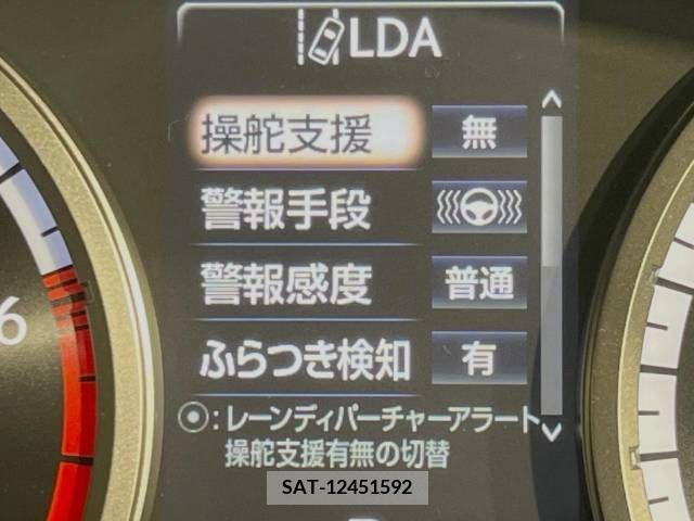 Lexus NX 2018-06 275654-6