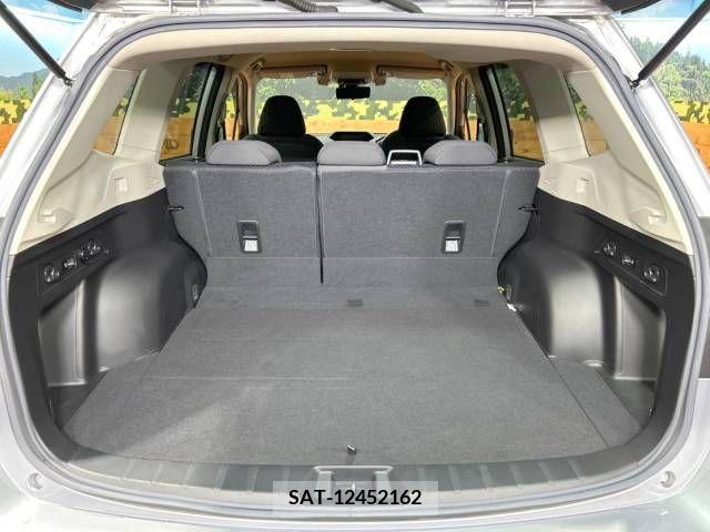 Subaru FORESTER 2018-08 235914-10