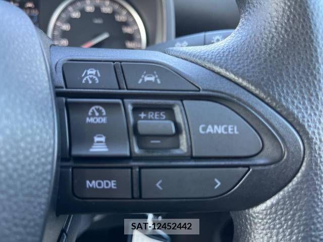 Toyota NOAH 2023-04 204403-5