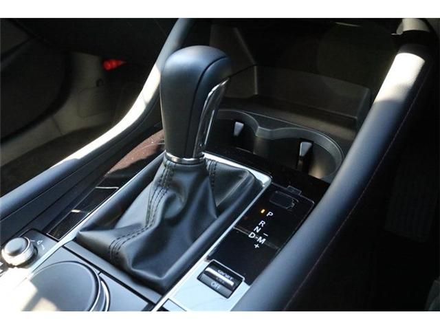 Mazda MAZDA3 2021-12 13592-6