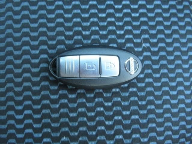Nissan NOTE 2014-10 18915-21