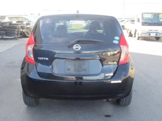 Nissan NOTE 2014-10 18915-1