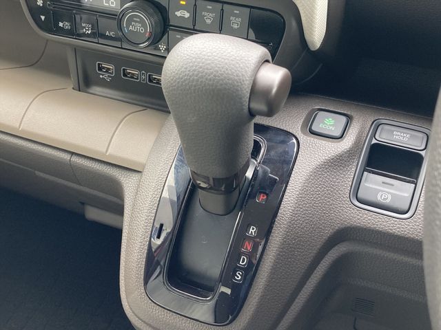 Honda N-WGN 2023-05 9986-12