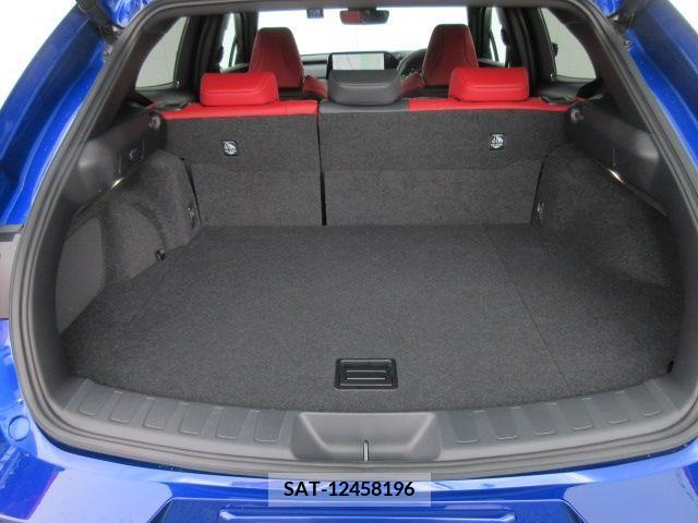Lexus UX 2023-07 334406-8