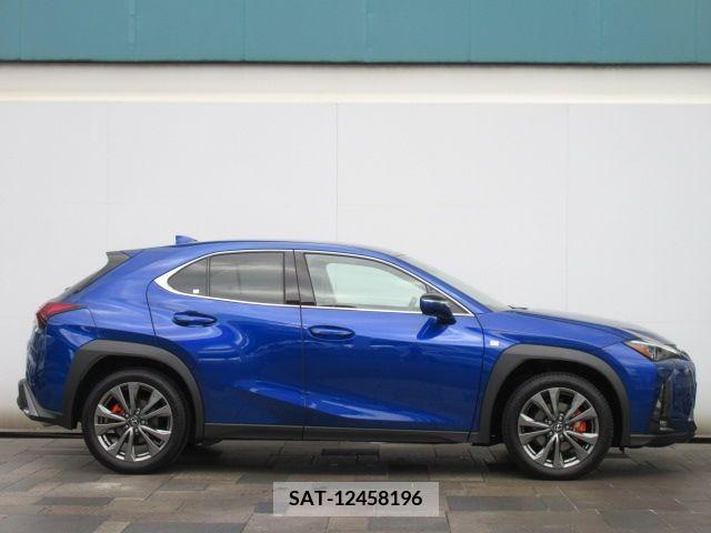 Lexus UX 2023-07 334406-5
