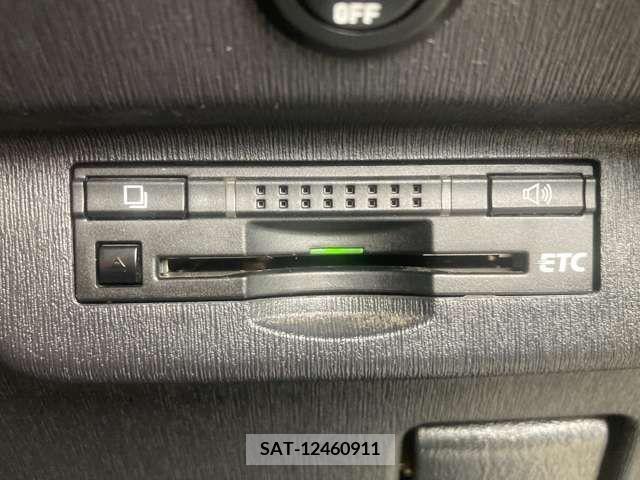 Toyota PRIUS 2012-06 366366-18