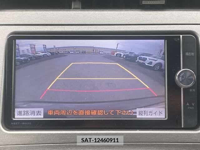 Toyota PRIUS 2012-06 366366-17