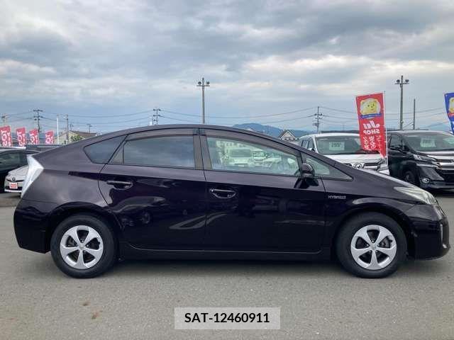Toyota PRIUS 2012-06 366366-12