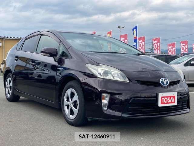 Toyota PRIUS 2012-06 366366-11