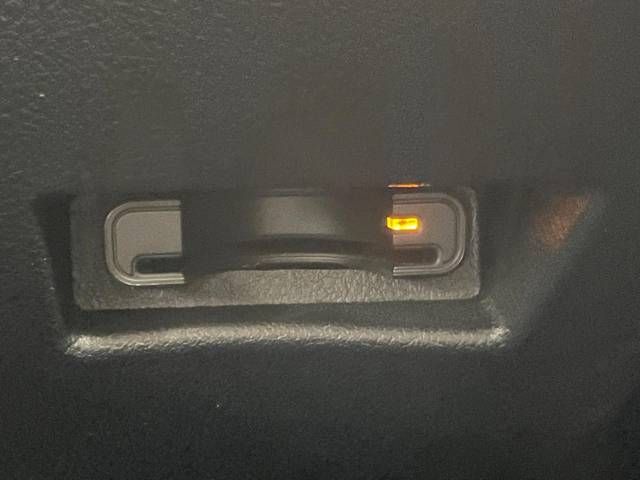 Toyota SIENTA 2019-03 195196-6