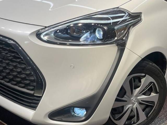 Toyota SIENTA 2019-03 195196-17