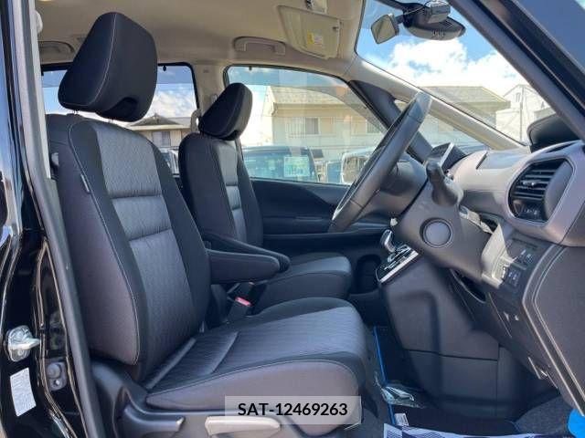 Nissan SERENA 2019-10 325060-8
