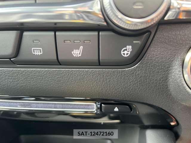 Mazda MAZDA3 2023-04 301067-7