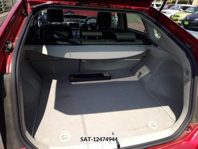 Toyota PRIUS 2012-02 351889-24
