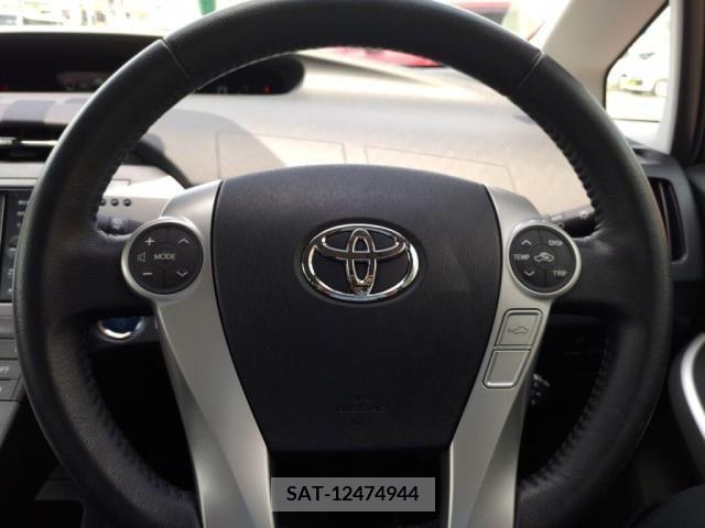 Toyota PRIUS 2012-02 351889-17