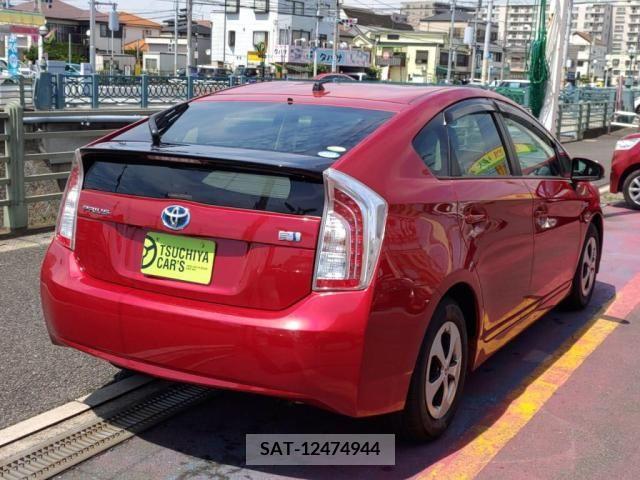 Toyota PRIUS 2012-02 351889-1