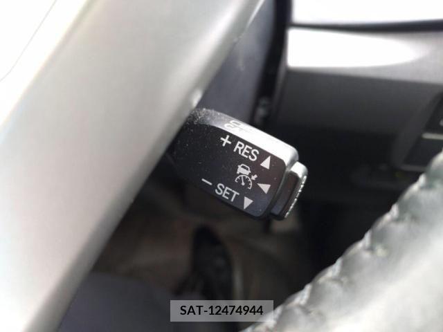 Toyota PRIUS 2012-02 351889-16
