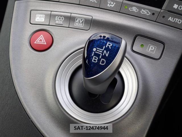 Toyota PRIUS 2012-02 351889-12