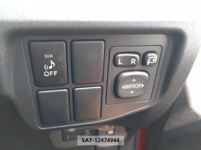 Toyota PRIUS 2012-02 351889-18