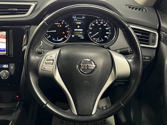 Nissan X-TRAIL 2015-11 22892-12