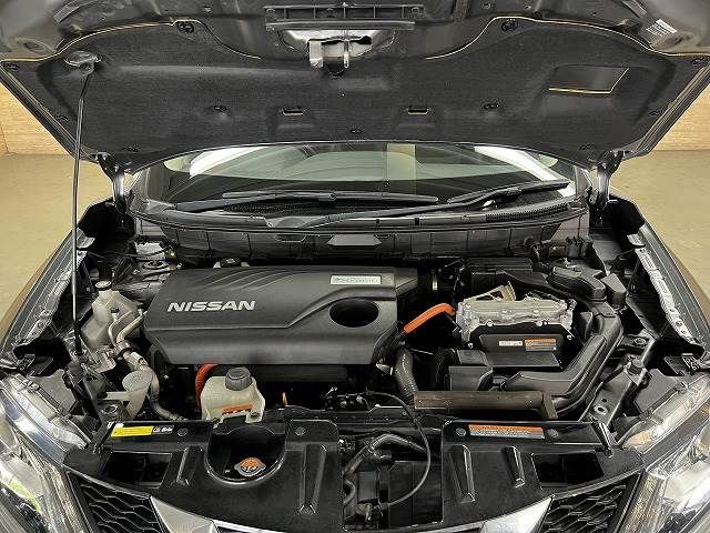 Nissan X-TRAIL 2015-11 22892-15