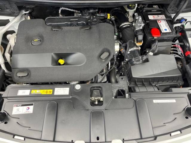 Peugeot 5008 2020-03 14683-19