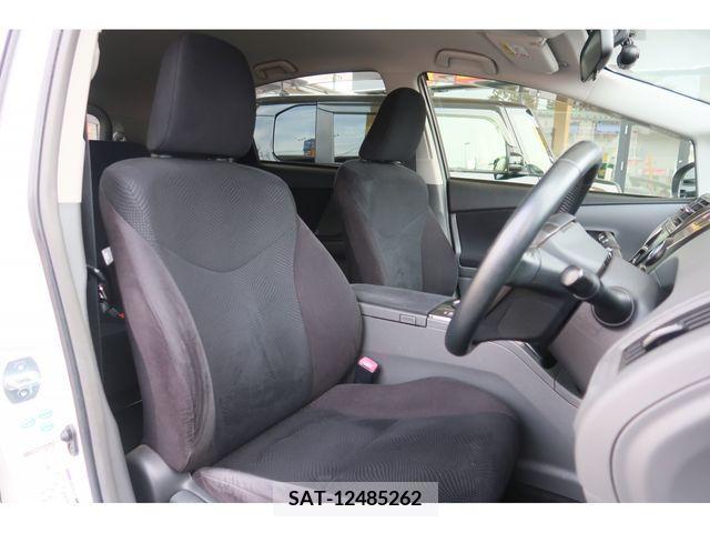 Toyota PRIUS ALPHA 2014-09 282506-17