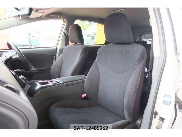 Toyota PRIUS ALPHA 2014-09 282506-18