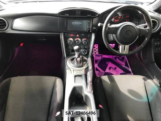 Toyota 86 2012-06 388915-1