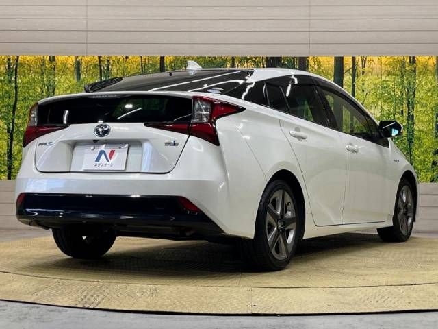 Toyota PRIUS 2019-07 194476-17