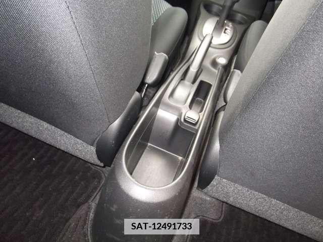 Nissan NOTE 2013-07 372285-15