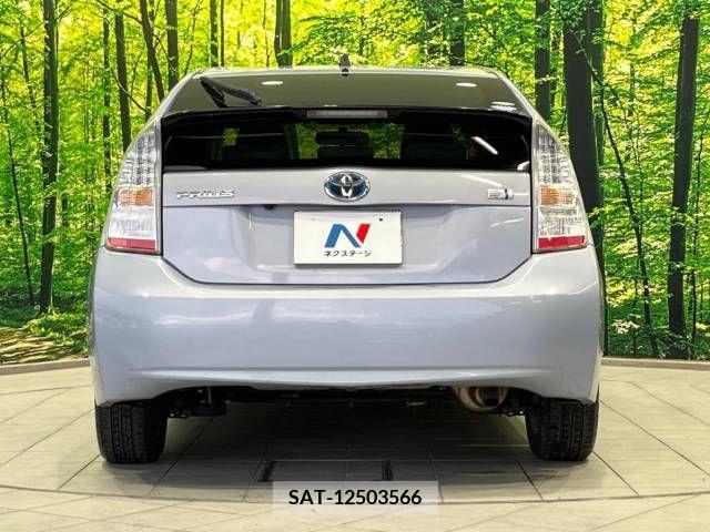 Toyota PRIUS 2010-02 322081-16